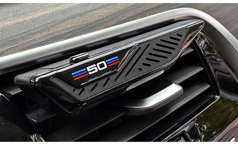 BMW 50 周年記念車のフレグランスメーカー香水車吊り下げ - Perfume Fragrance Manufacturers のレビューと価格