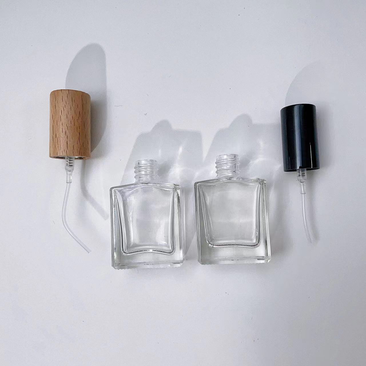 ガラスフレグランススプレー,ポータブル,正方形,詰め替え可能 - Perfume Fragrance Machine のレビューと価格